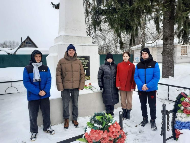 Вечная память героям, защитившим нашу Родину