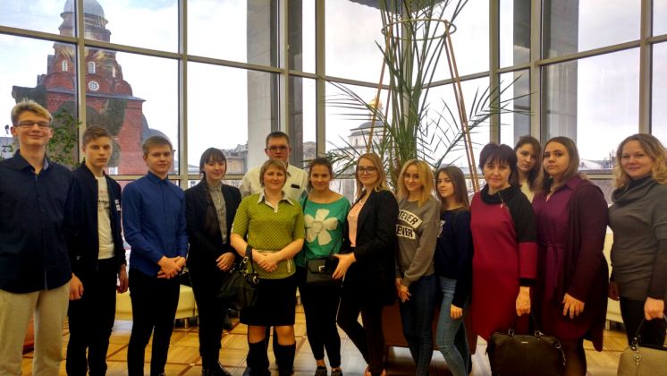 28 марта Спектакль по пьесе &quot;Зыковы&quot; Максима Горького во Владимирском академическом театре драмы