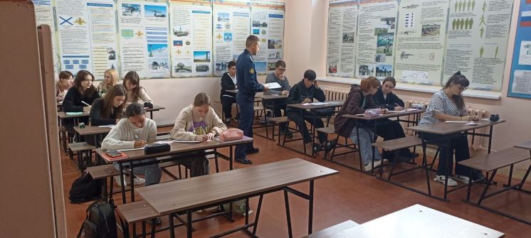 Есть такая профессия – Родину защищать