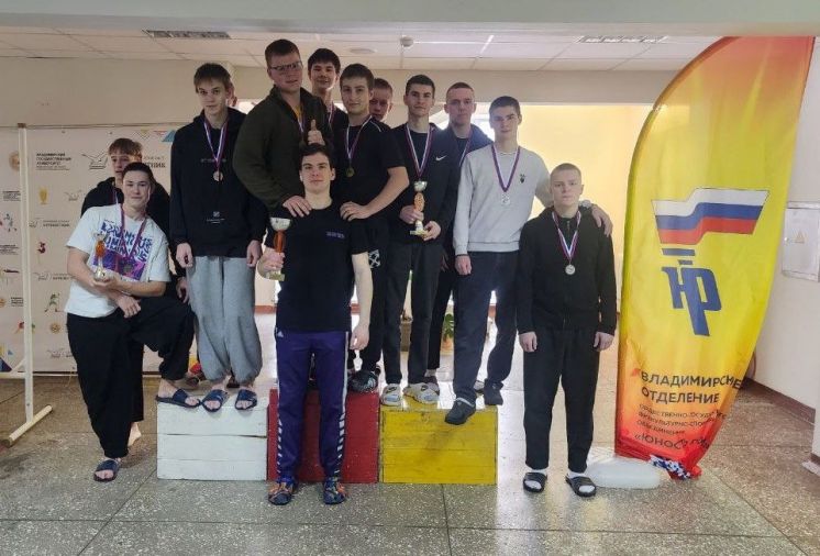 Победа студентов на соревнованиях по плаванию